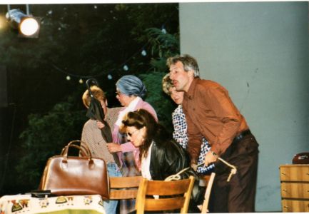 1999a 042